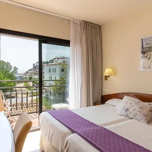 ** Отель Rvhotels Avenida Испания